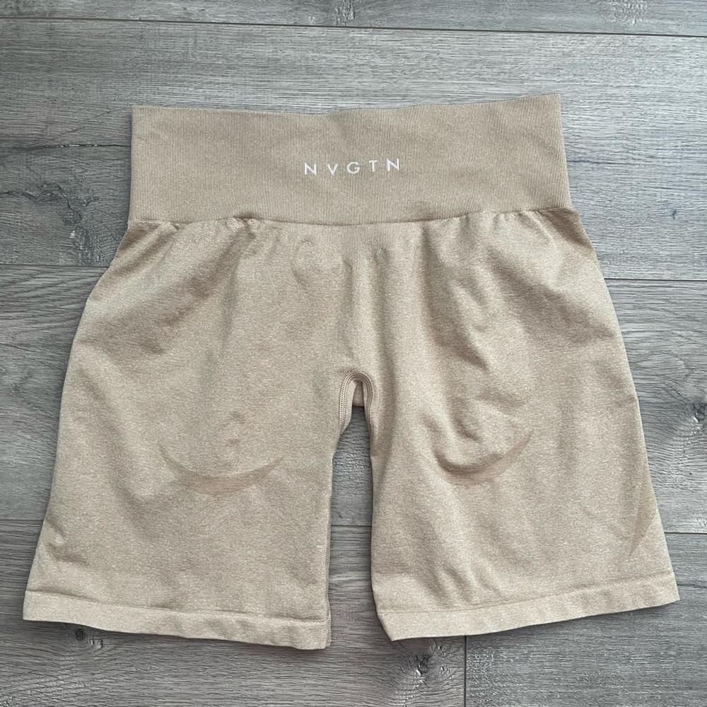 Nvgtn neutral Tan High-Waisted gym workout booty contour Shorts size large
